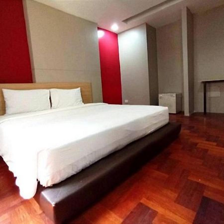 Go Inn Bts Surasak Silom Bkk โกอินน์ บีทีเอส สถานีสุรศักดิ์ Бангкок Экстерьер фото